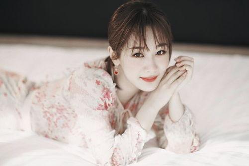 最新大爆料杨紫,娱乐圈再掀波澜,神秘男友身份引热议 第2张 最新大爆料杨紫,娱乐圈再掀波澜,神秘男友身份引热议 第2张